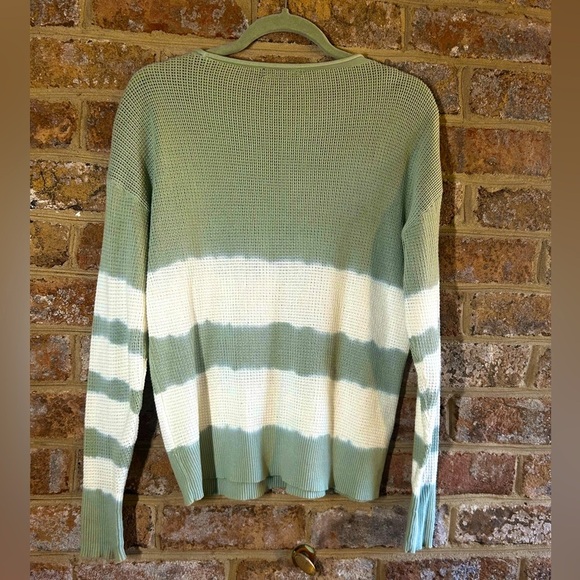 Charlie B Lightweight Spring Sweater - Picture 3 of 6